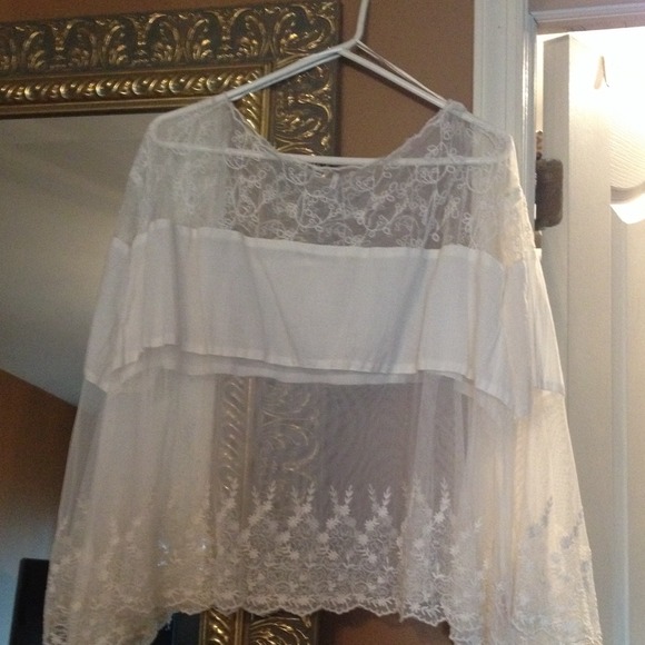 Reduced ....Lace flowy blouse