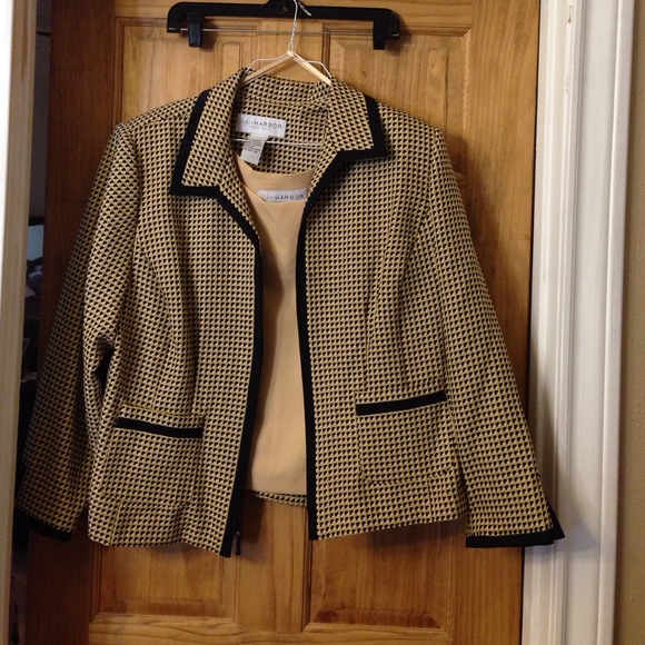 2 piece jacket set, gold and black