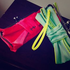 Jessica Simpson clutch.