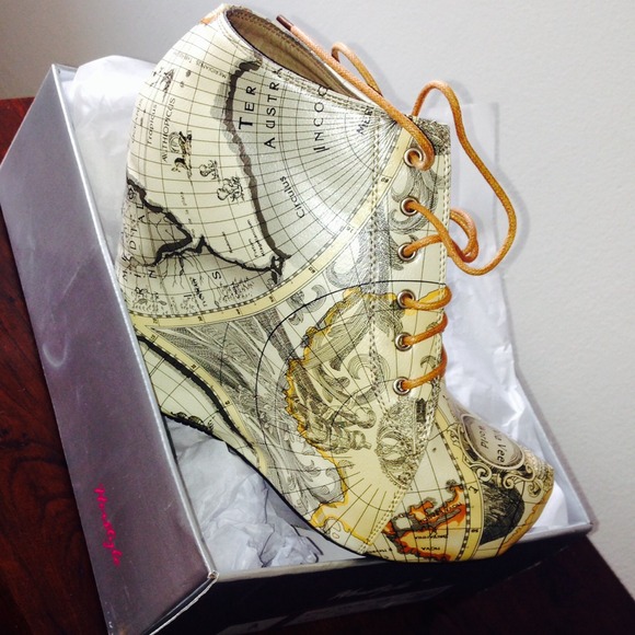 Wedges. - Picture 1 of 1