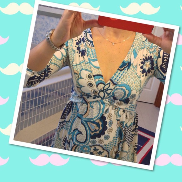 Blue Tan and Cream paisley top.