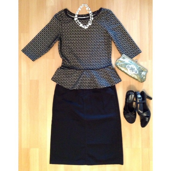 Calvin Klein Dresses & Skirts - 🚫Sold🚫🌟Host pick🌟Calvin Klein sz 4 black skirt