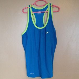 Nike fit dry running top