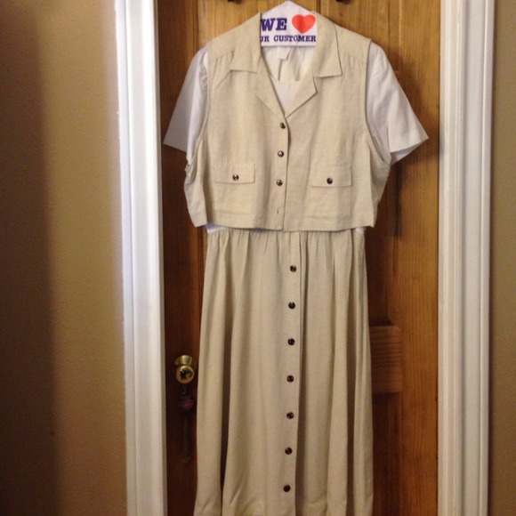 2 piece dress, tan and white