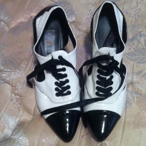 Tuxedo heels