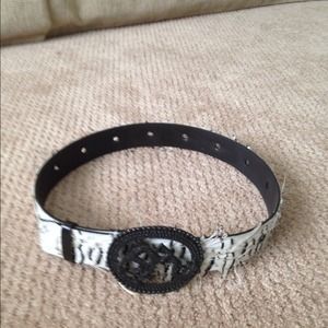 Gorgeous leather belt with feathers