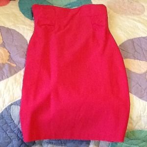 Barbie pink strapless dress