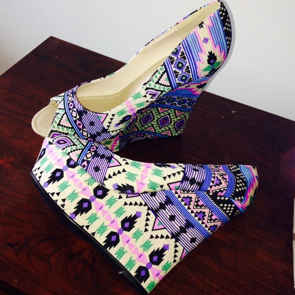 Wedges. - Picture 1 of 3