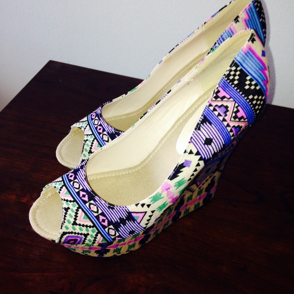 Wedges. - Picture 2 of 3