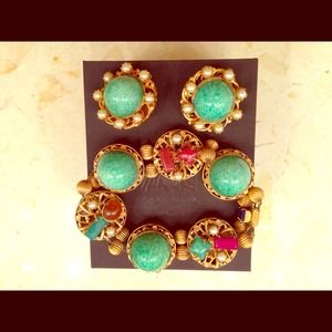 Vintage glass/semiprec bracelet and clip earrings