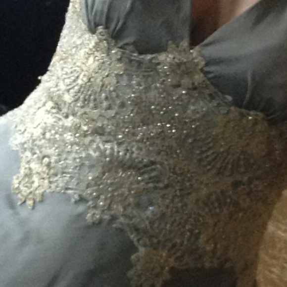 SALE! Carmen Marc Valvo silk halter dress. - Picture 2 of 4