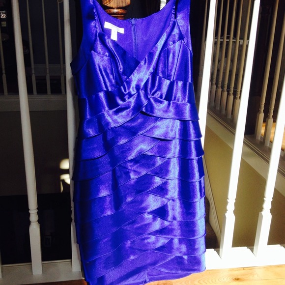 BUNDLE 3 DRESSES 😍BLUE DRESS BLACK/WHT & BLACK