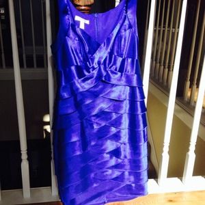 BUNDLE 3 DRESSES 😍BLUE DRESS BLACK/WHT & BLACK