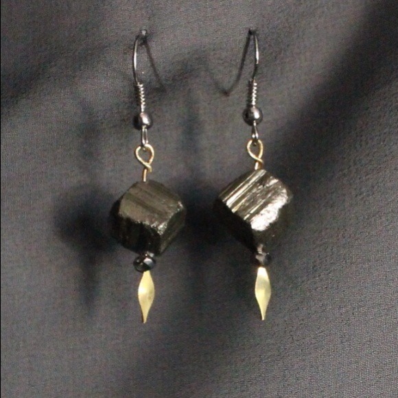 Mixed metal pyrite arrows