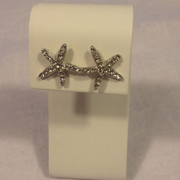 Jewelry - 🚫SOLD🚫starfish earrings
