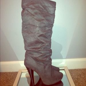 Grey suede boots!
