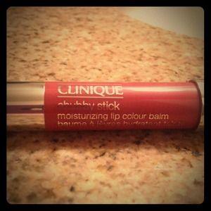 🚫SOLDCLINIQUE CHUBBY STICK MOISTURIZING LIP