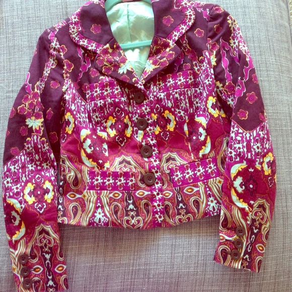 ❤ Bundle ❤ Gorgeous ikat like print blazer