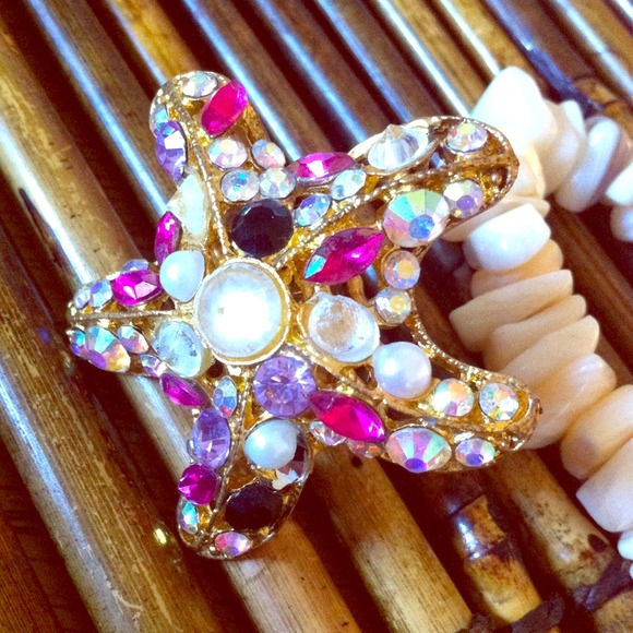 Jewelry - Iridescent Mermaid Starfish Ring