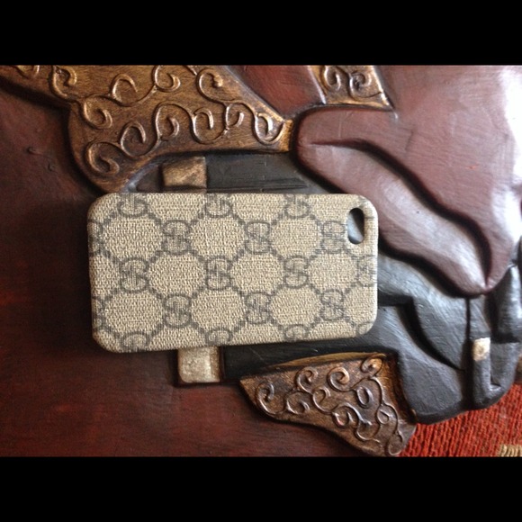 GUCCI INSPIRED PHONE CASE👍