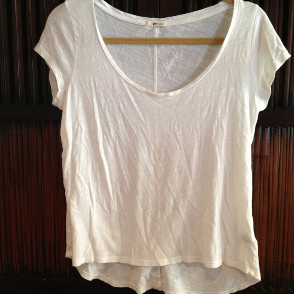 SOLD! LAMade basic white hi low tee - Picture 1 of 3