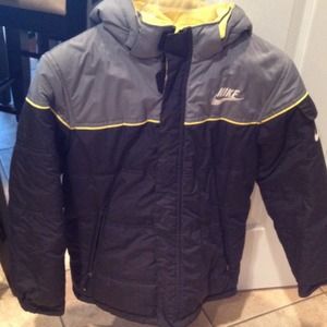 Bundle of Boy's Nike coat, & long sleeve T-shirts