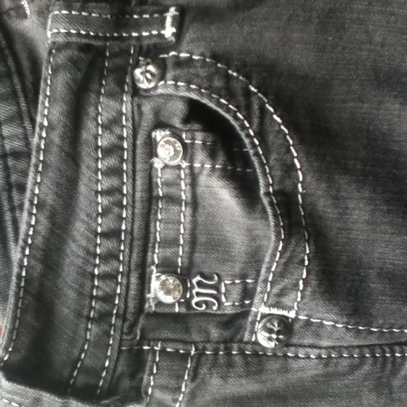 Miss Me Jeans - Picture 2 of 4