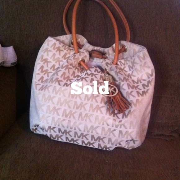 🚫SOLD ON EBAY🚫 AUTHENTIC MICHAEL KORS PURSE