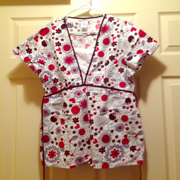 Scrub top