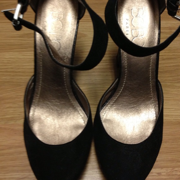 BCBG size 9 heels