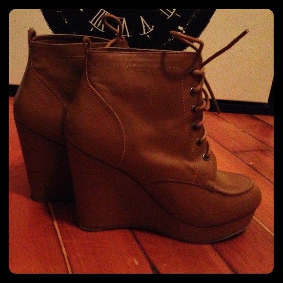 Size 8 booties.
