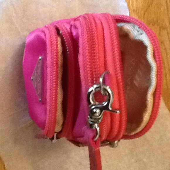 SOLd - Picture 4 of 4