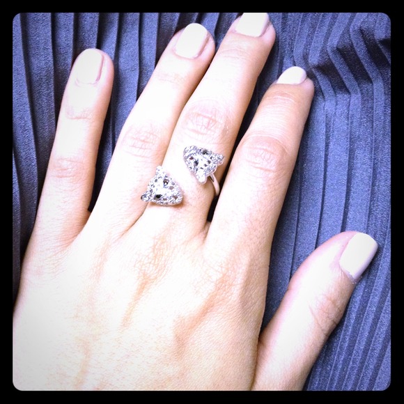 Silver leopard / tiger ring