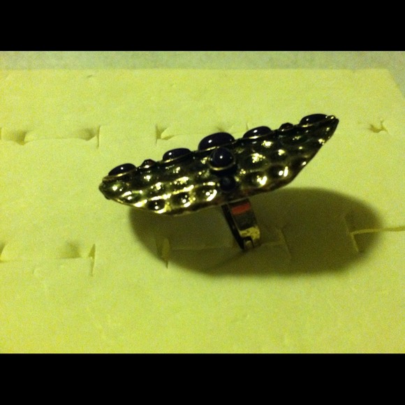 Ring - Picture 2 of 2