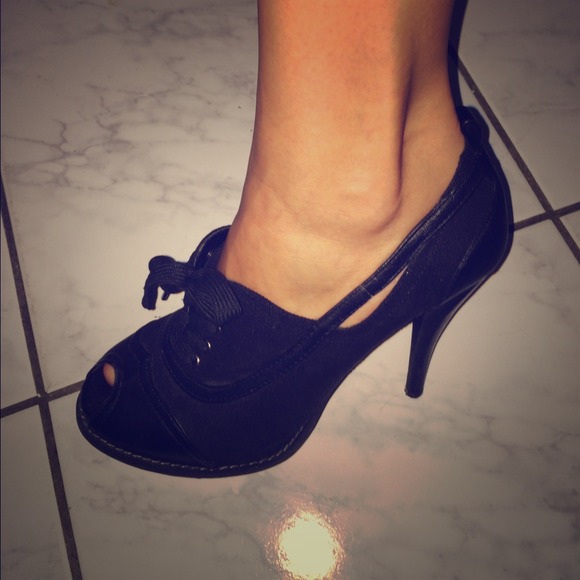 🔴Sold🔴 Fergie heels