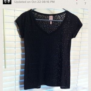 🐆 print black tee& Angel season 1 &2 💿4 Kelly💋