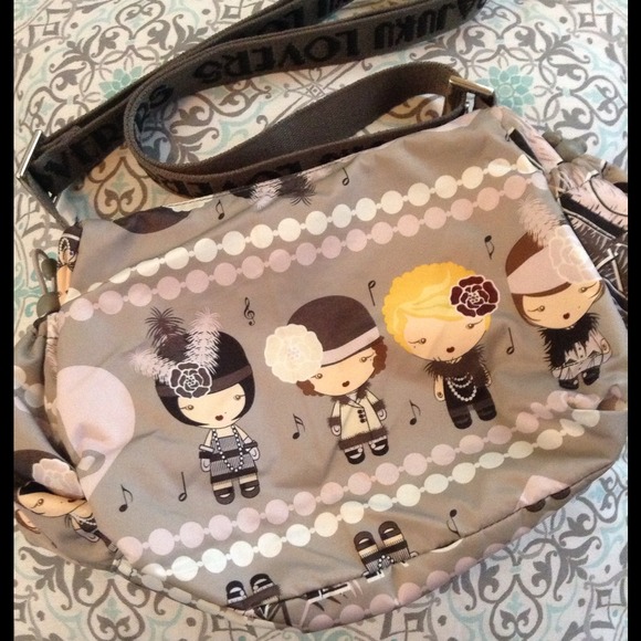 Harajuku Lovers Crossbody Bag in 'Flapper Girls'