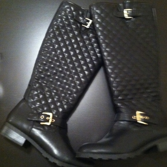 Black Quilted Riding Boots