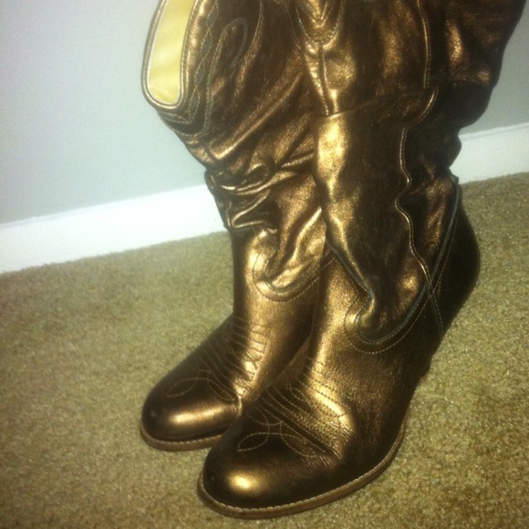 REDUCED!!!! Jessica Simpson bronze cowboy boots - Picture 2 of 3