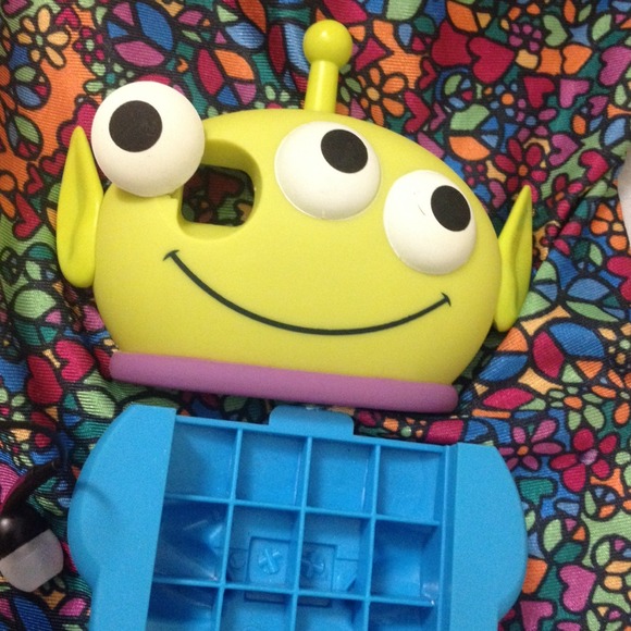 Toy Story Alien IPhone 4S Case - Picture 3 of 3