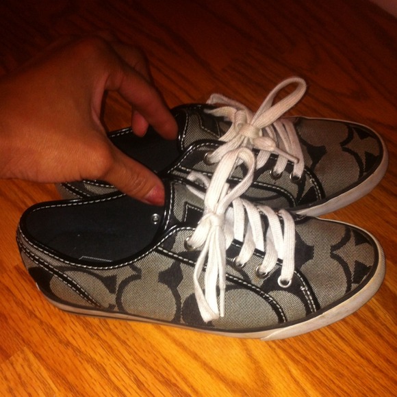 🚨 SOLD 🚫Coach sneakers