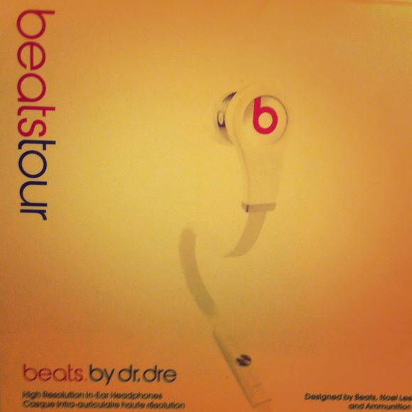 Beats tour - Picture 1 of 2