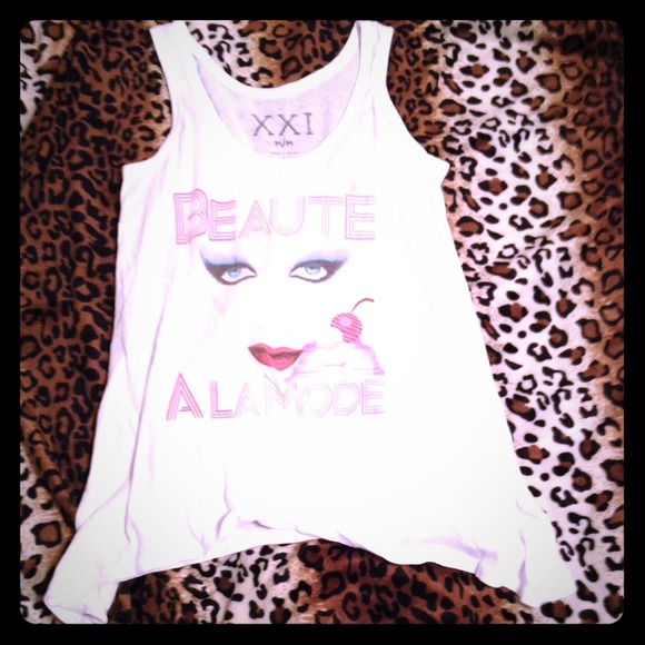 HOST PICK** Forever 21 top