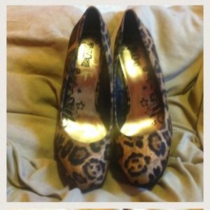 Gotta love these shoes