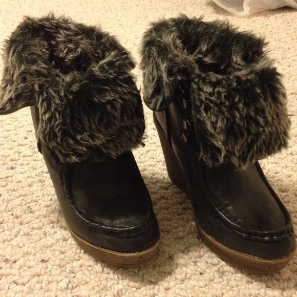 Black boot