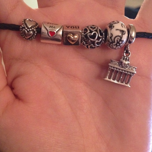 ❤️Sharing my Pandora Bracelet ❤️ - Picture 3 of 4
