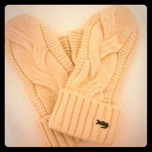 Lacoste mittens