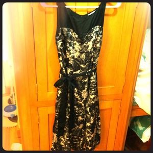 H&M flower dress w/ pockets