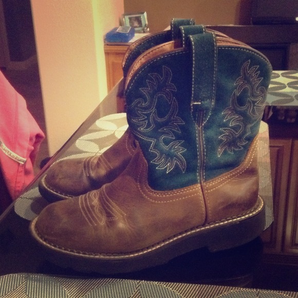 FatBaby The Ariat Original Boots Teal and Brown
