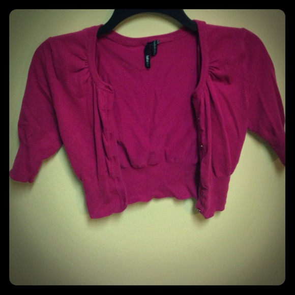 Half length cardigan